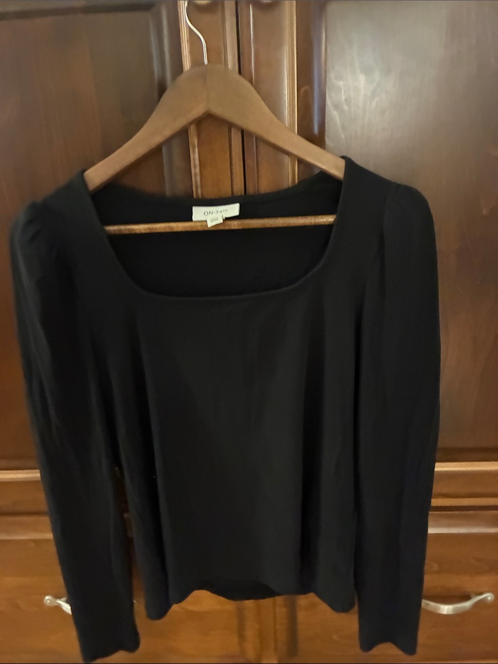 ON Seven Black Long-Sleeve Scoop-Neck Tee